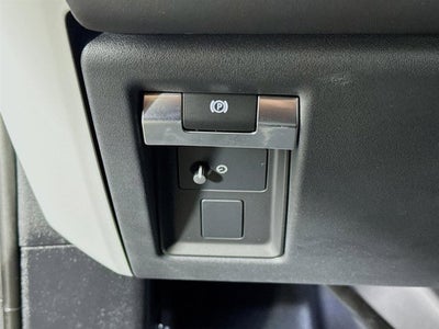 2025 Land Rover Defender 110 X-Dynamic SE