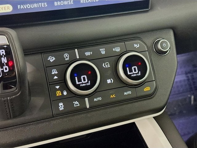 2025 Land Rover Defender 110 X-Dynamic SE