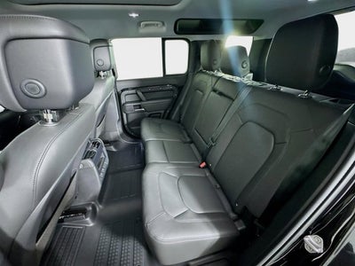 2025 Land Rover Defender 110 X-Dynamic SE