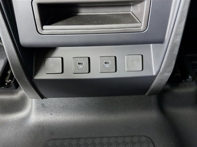 2025 Land Rover Defender 110 X-Dynamic SE