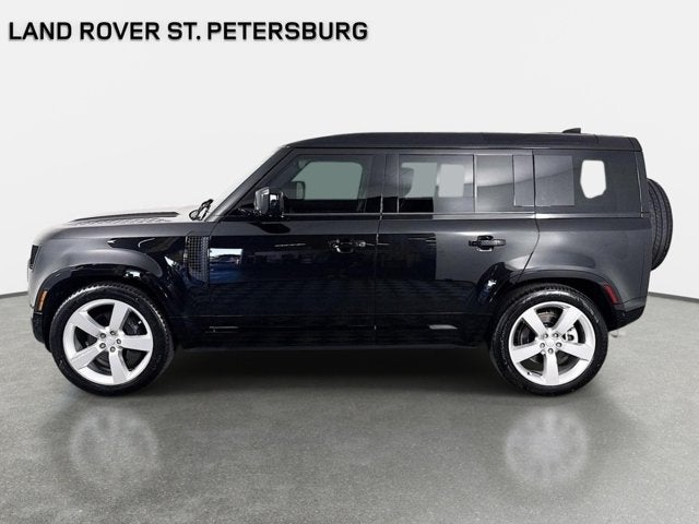 2025 Land Rover Defender 110 X-Dynamic SE