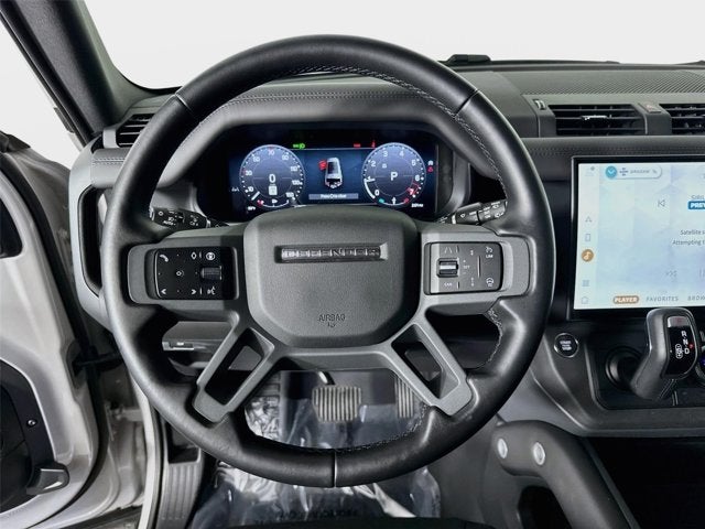 2026 Land Rover Defender 130 X-Dynamic SE