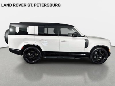 2026 Land Rover Defender 130 X-Dynamic SE