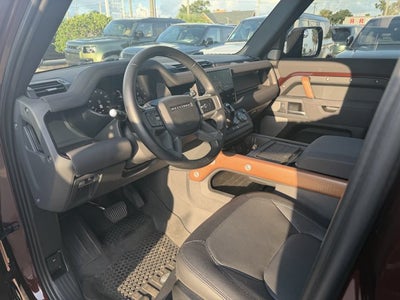 2023 Land Rover Defender 130 X-Dynamic SE