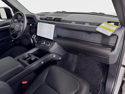 2026 Land Rover Defender 130 X-Dynamic SE