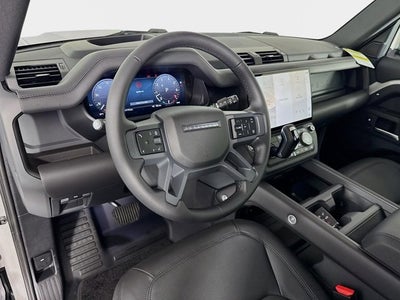 2026 Land Rover Defender 130 X-Dynamic SE