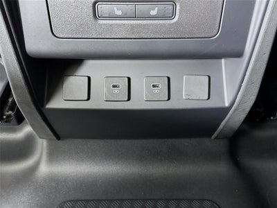 2025 Land Rover Defender 110 S