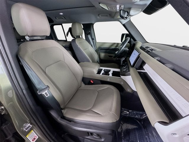 2025 Land Rover Defender 110 S
