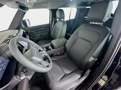 2025 Land Rover Defender 110 S