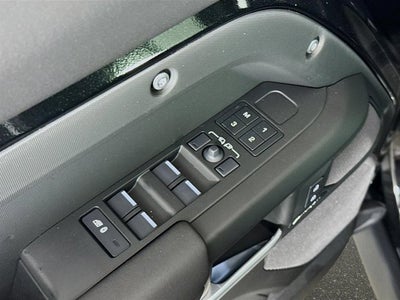 2025 Land Rover Defender 110 S
