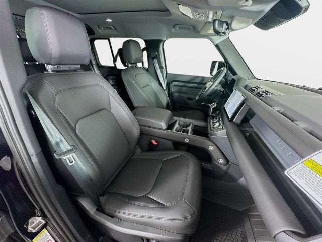 2025 Land Rover Defender 110 S