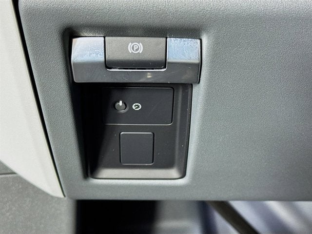 2025 Land Rover Defender 110 S