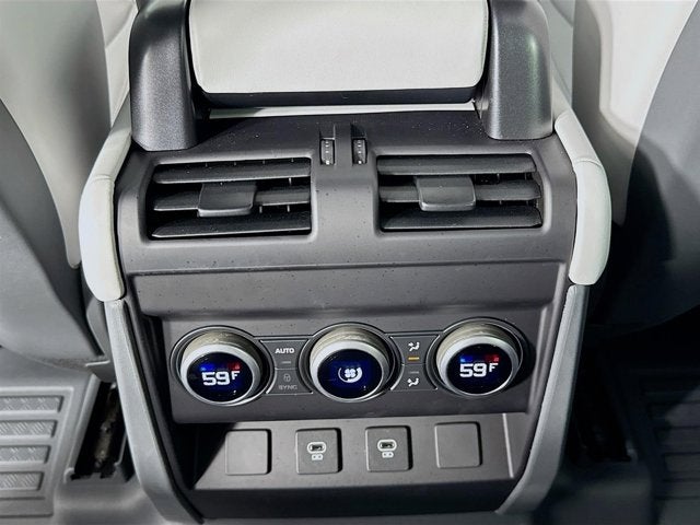 2025 Land Rover Defender 110 S