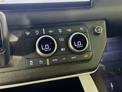 2025 Land Rover Defender 110 S