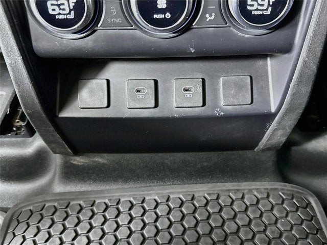 2024 Land Rover Defender 130 S