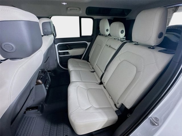 2023 Land Rover Defender 110 SE