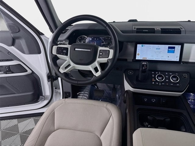 2023 Land Rover Defender 110 SE