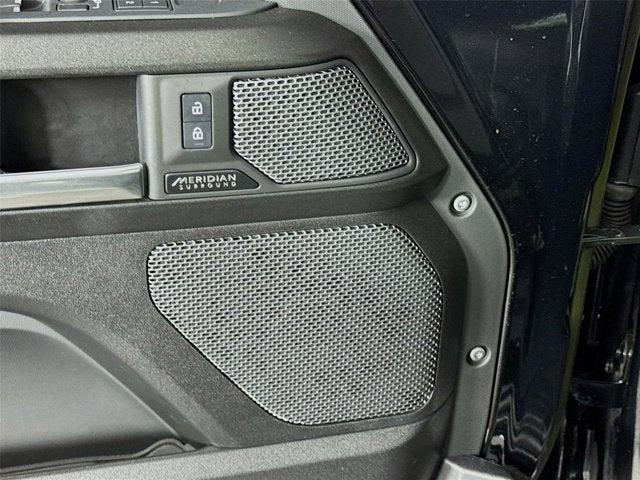 2023 Land Rover Defender 90 V8