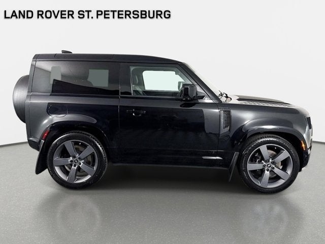 2023 Land Rover Defender 90 V8