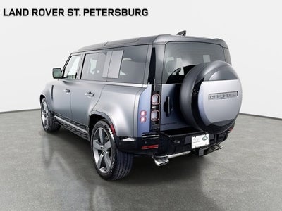 2025 Land Rover Defender 110 V8