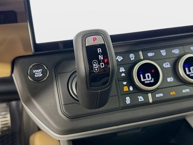 2026 Land Rover Defender 110 V8