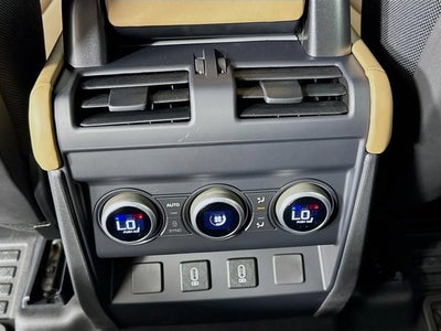 2026 Land Rover Defender 110 V8