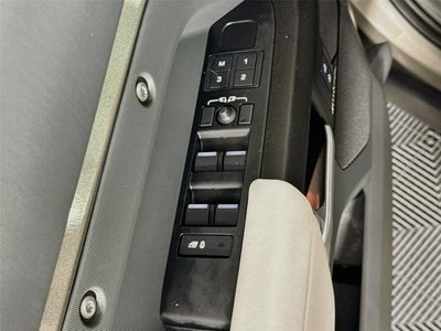 2025 Land Rover Defender 110 X