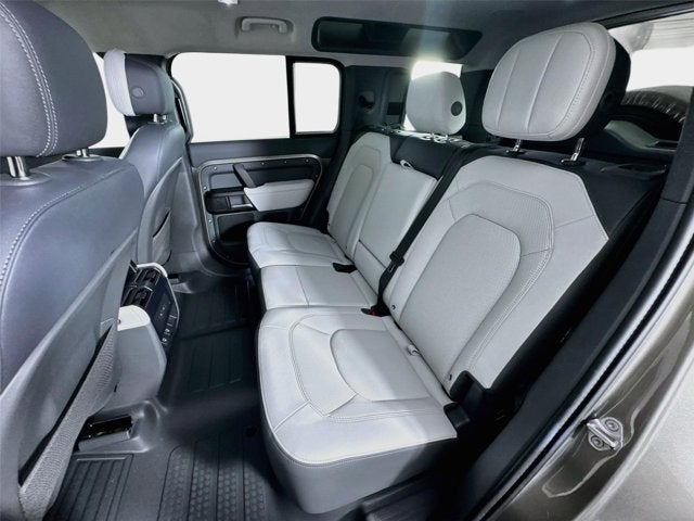 2025 Land Rover Defender 110 X