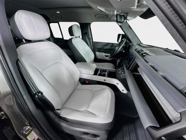 2025 Land Rover Defender 110 X