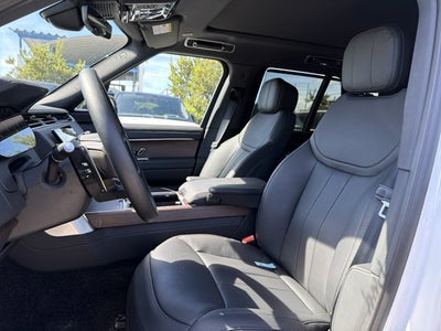 2025 Land Rover Range Rover SE