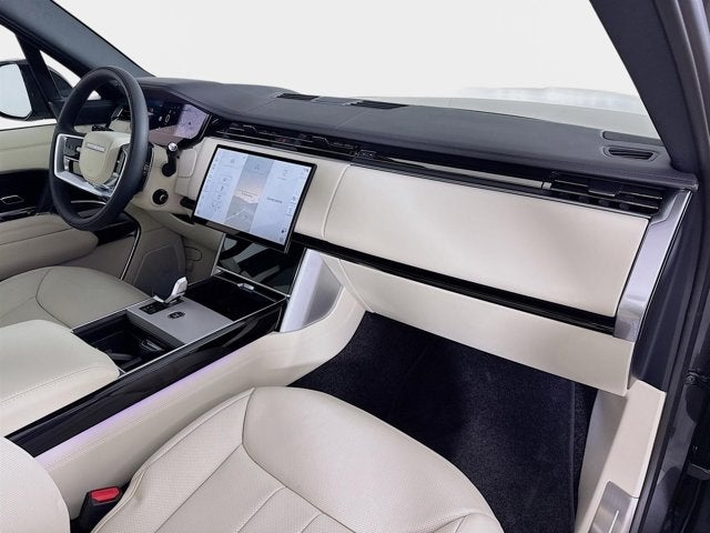 2026 Land Rover Range Rover SE