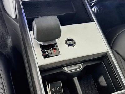 2026 Land Rover Range Rover SE