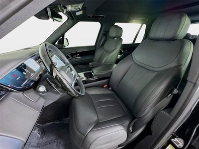 2025 Land Rover Range Rover SE