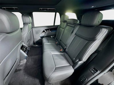 2025 Land Rover Range Rover SE