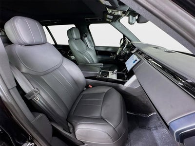 2025 Land Rover Range Rover SE