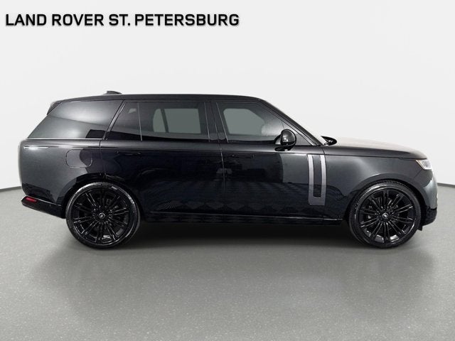 2025 Land Rover Range Rover SE