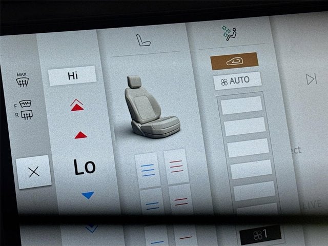 2025 Land Rover Range Rover SE