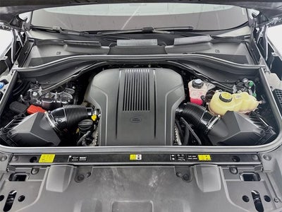 2025 Land Rover Range Rover SE