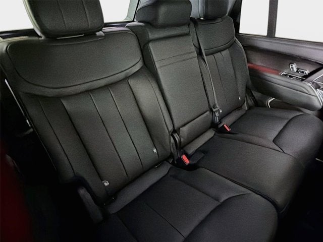 2026 Land Rover Range Rover SE