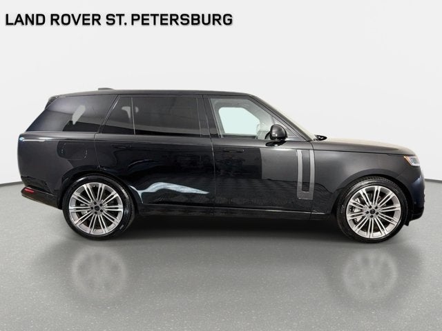 2026 Land Rover Range Rover SE