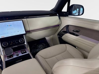 2023 Land Rover Range Rover SE