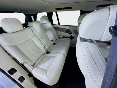 2023 Land Rover Range Rover SE