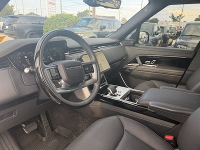 2025 Land Rover Range Rover SE