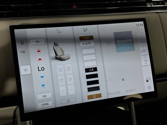 2025 Land Rover Range Rover SE