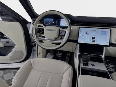 2025 Land Rover Range Rover SE