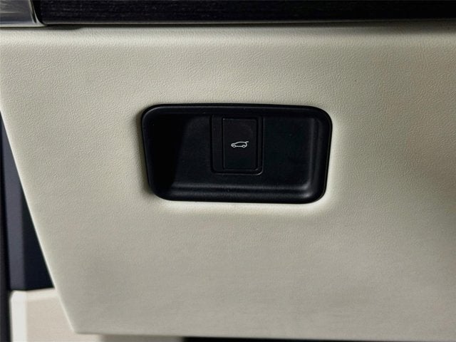 2024 Land Rover Range Rover SE