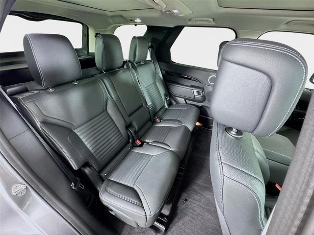 2024 Land Rover Discovery S