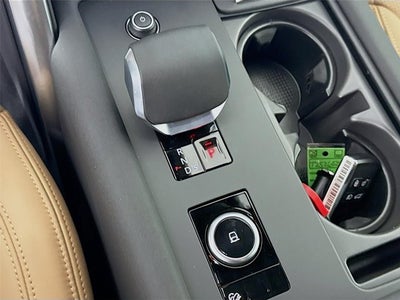 2026 Land Rover Discovery Dynamic SE