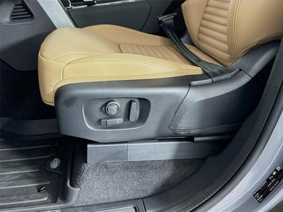 2026 Land Rover Discovery Dynamic SE