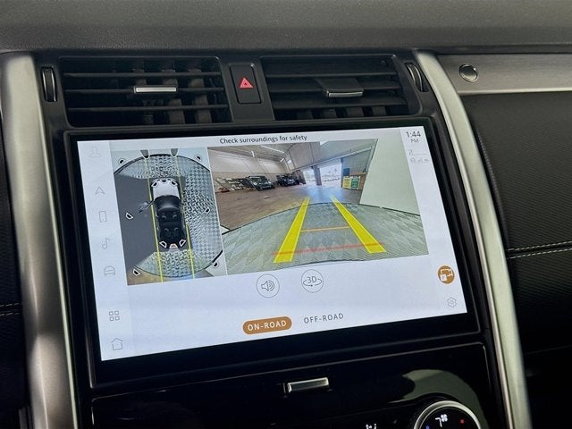 2025 Land Rover Discovery Dynamic SE